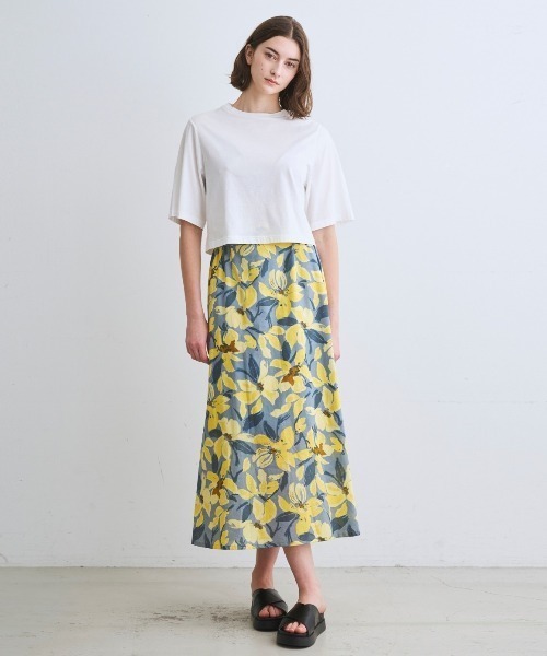 three dots(スリードッツ)の「ミルキージャージー ミニTシャツ(Tシャツ/カットソー・レディース・ブラック/ホワイト系その他/ベージュ系その他・S)」の10枚目の写真