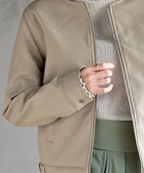 rps（アールピーエス）の「ノーカラーライダースジャケット（ライダースジャケット・レディース・アイボリー/ブラック・フリー）」の10枚目の写真