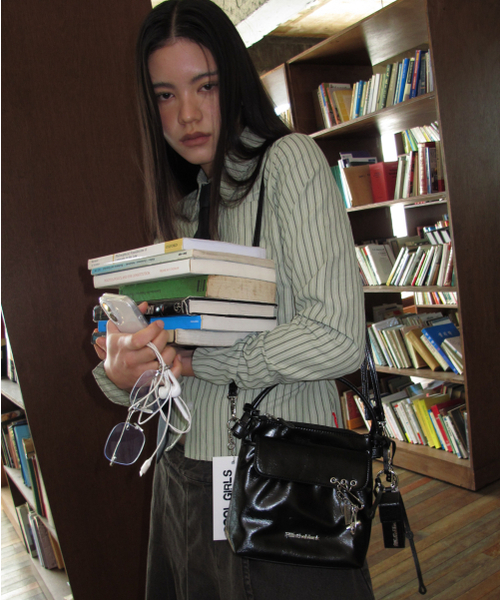 FILLINTHEBLANK(フィルインザブランク)の「PK Flap Bag (black)(メッセンジャーバッグ・レディース・その他・FREE)」の3枚目の写真