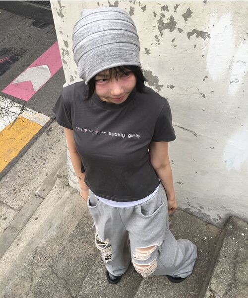 UUUUP(ユープ)の「レタリングジュエルT - チャコール(Tシャツ/カットソー・レディース・その他・MEDIUM/SMALL)」の4枚目の写真