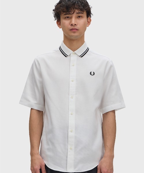 FRED PERRY(フレッドペリー)の「Polo Collar Shirt/ポロカラーシャツ(シャツ/ブラウス・メンズ・ホワイト/ブラック・M/S/L)」の4枚目の写真