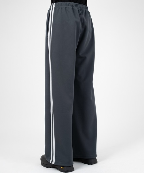 LAD MUSICIAN（ラッドミュージシャン）の「ESTER JERSEY SIDE LINE STRAIGHT PANTS（スウェットパンツ・メンズ・グレー系/ブラック・42/46/44）」の13枚目の写真