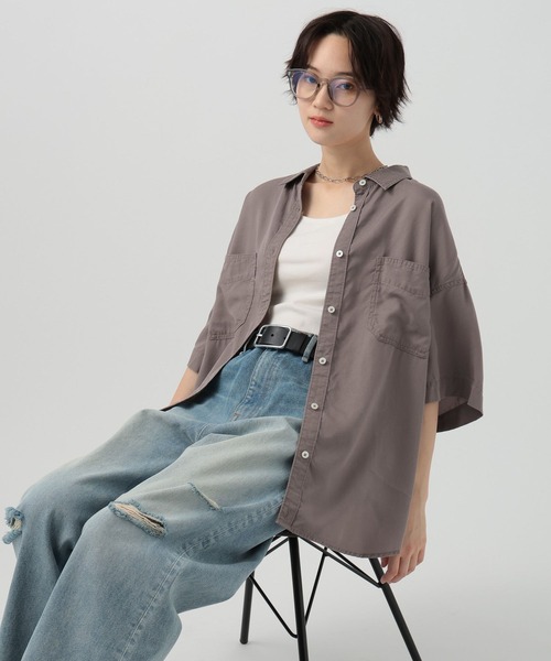 BAYFLOW（ベイフロー）の「[簡単ブラウジング仕様]2WAYスタンダート半袖シャツ（シャツ/ブラウス・レディース・ブルー/オフホワイト/ライトグリーン/モーブ系/ブラウン系/チャコール・FREE）」の4枚目の写真