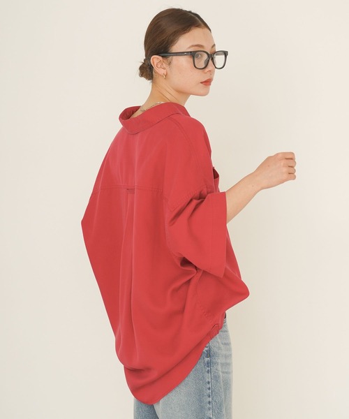 BAYFLOW（ベイフロー）の「[簡単ブラウジング仕様]2WAYスタンダート半袖シャツ（シャツ/ブラウス・レディース・ブルー/オフホワイト/ライトグリーン/モーブ系/ブラウン系/チャコール/レッド/ターコイズブルー・FREE）」の19枚目の写真