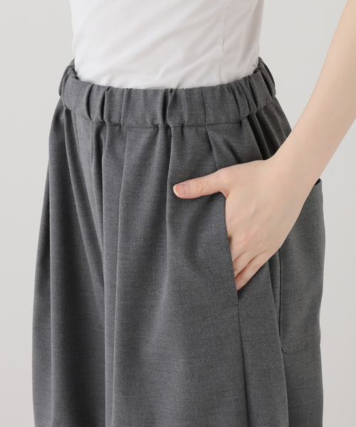 JOURNAL STANDARD LUXE（ジャーナルスタンダード　ラックス）の「TR タックパンツ（その他パンツ・レディース・チャコールグレー/ライトグレー・FREE）」の5枚目の写真