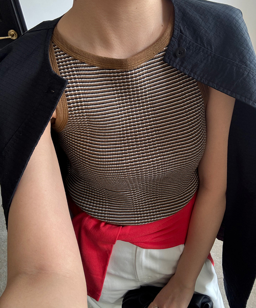 SLOBE IENA（スローブイエナ）の「アメスリタンクトップ（タンクトップ・レディース・パープル/ブラウン/ホワイト/ブラック・FREE）」の15枚目の写真