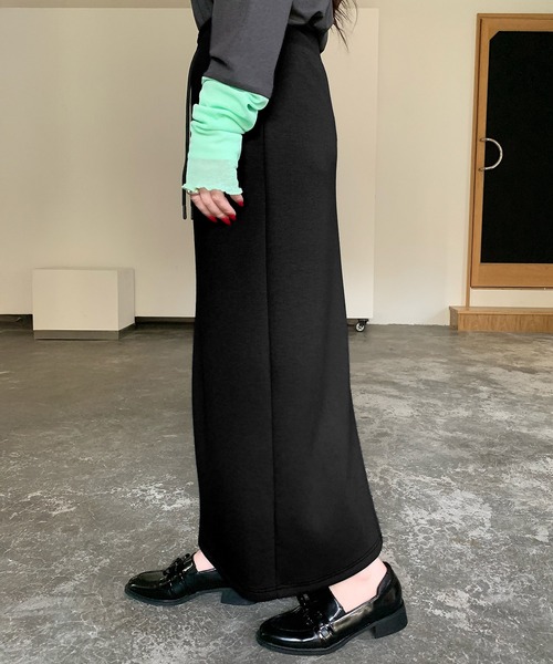 by LEGNA(バイレグナ)の「紐づけIラインロングスカート(スカート・レディース・ブラック/ネイビー/ライトグレー・MEDIUM/SMALL)」の6枚目の写真