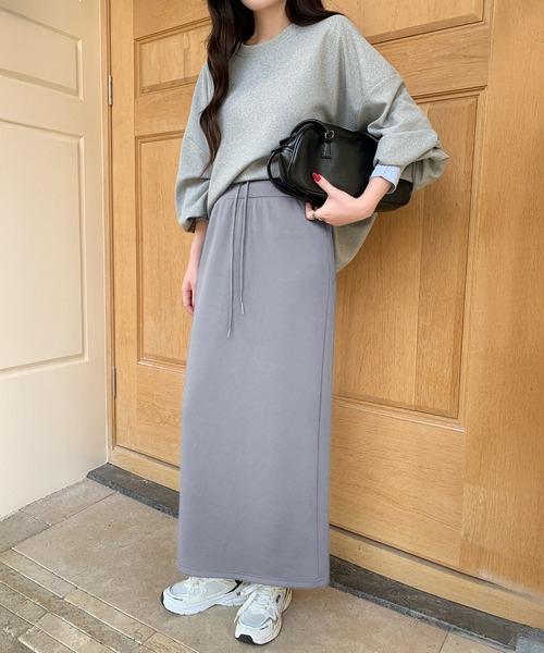 by LEGNA(バイレグナ)の「紐づけIラインロングスカート(スカート・レディース・ブラック/ネイビー/ライトグレー・MEDIUM/SMALL)」の18枚目の写真
