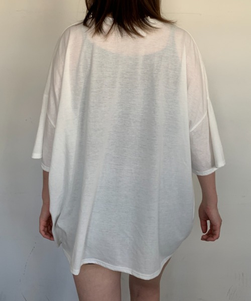 link lot（リンクロット）の「【男女兼用】ビッグシルエットワンちゃんカラーロゴプリントT（Tシャツ/カットソー・レディース・オートミール/チャコール/ホワイト/ブラウン・F）」の7枚目の写真