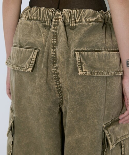 MIHARAYASUHIRO(ミハラヤスヒロ)の「【MIHARA YASUHIRO/ミハラヤスヒロ】COMBINED DENIM×CARGO PANTS(デニムパンツ・レディース・ブラック/ダークインディゴブルー・36/38)」の22枚目の写真
