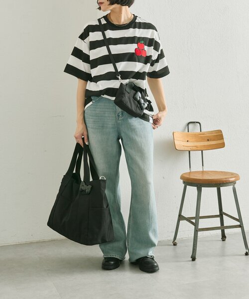 ear PAPILLONNER（イアパピヨネ）の「【HELLO KITTY（ハローキティ）×ear】コラボTシャツ《手洗い可》（Tシャツ/カットソー・レディース・ブラック/ブラック系その他・FREE）」の8枚目の写真