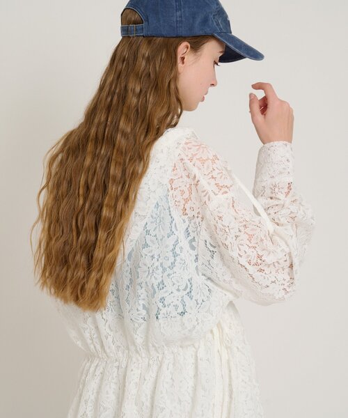 w closet（ダブルクローゼット）の「【3色展開/ウエストゴム】ドロストフードシャツ（シャツ/ブラウス・レディース・ネイビー/オフホワイト/ピンク/グリーン・FREE）」の18枚目の写真