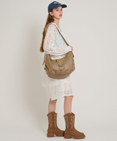 w closet（ダブルクローゼット）の「【3色展開/ウエストゴム】ドロストフードシャツ（シャツ/ブラウス・レディース・ネイビー/オフホワイト/ピンク/グリーン・FREE）」の20枚目の写真