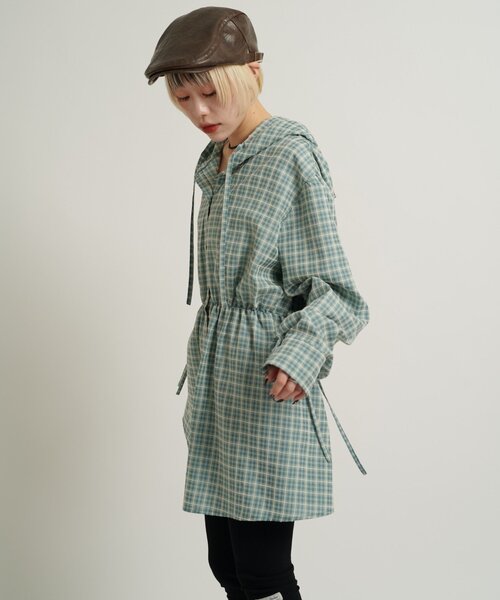 w closet(ダブルクローゼット)の「【3色展開/ウエストゴム】ドロストフードシャツ(シャツ/ブラウス・レディース・ネイビー/オフホワイト/ピンク/グリーン・FREE)」の17枚目の写真
