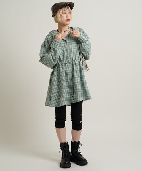w closet(ダブルクローゼット)の「【3色展開/ウエストゴム】ドロストフードシャツ(シャツ/ブラウス・レディース・ネイビー/オフホワイト/ピンク/グリーン・FREE)」の20枚目の写真