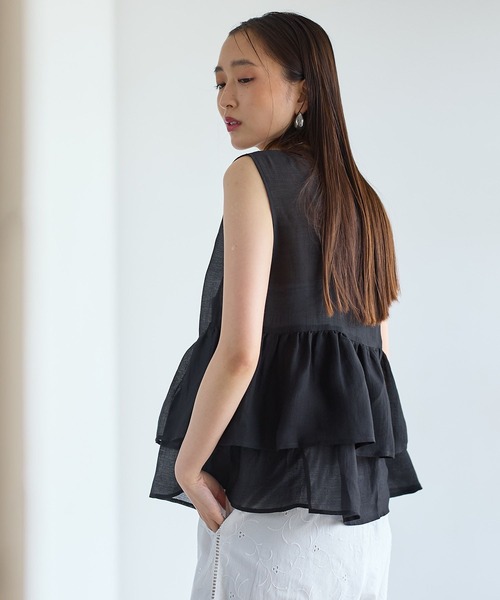LEPSIM（レプシィム）の「シアーZIPペプラムベスト　663992（ベスト・レディース・ライトベージュ/ブラック/カーキブラウン・FREE）」の6枚目の写真