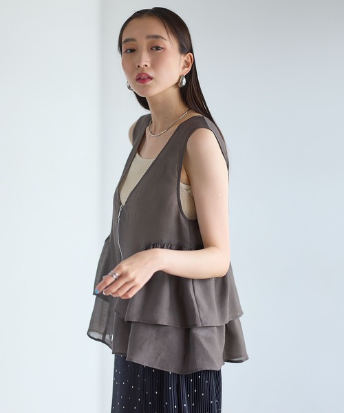 LEPSIM（レプシィム）の「シアーZIPペプラムベスト　663992（ベスト・レディース・ライトベージュ/ブラック/カーキブラウン・FREE）」の19枚目の写真