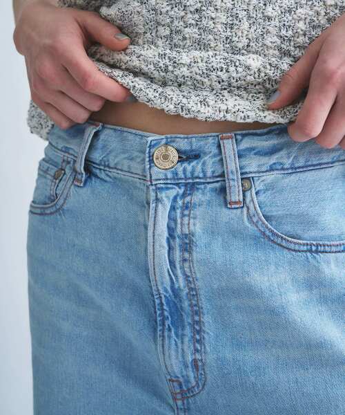 CODE A(コードエー)の「NEEDBY heritage|LUNA(デニムパンツ・レディース・サックスブルー/ホワイト・23/24/25/26/22)」の14枚目の写真