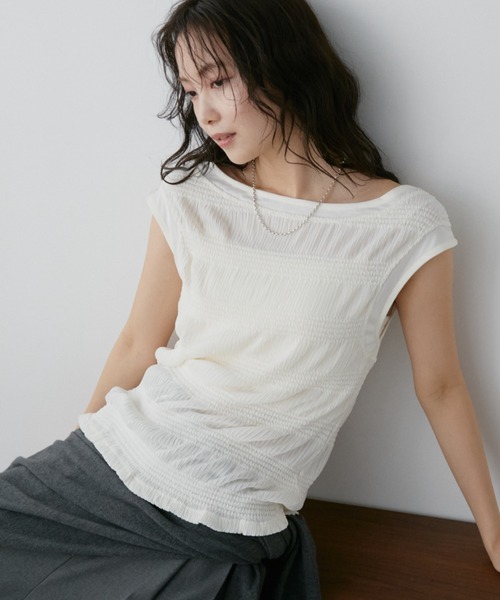 Aunt Marie's（アントマリーズ）の「シャーリングシアーフレンチスリーブトップス（Tシャツ/カットソー・レディース・ホワイト/ブラック・FREE）」の2枚目の写真