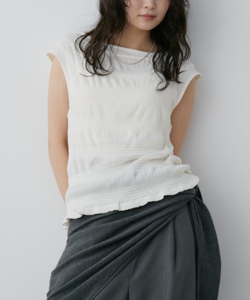 Aunt Marie's（アントマリーズ）の「シャーリングシアーフレンチスリーブトップス（Tシャツ/カットソー・レディース・ホワイト/ブラック・FREE）」の7枚目の写真
