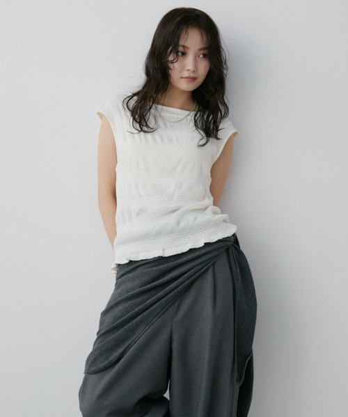 Aunt Marie's（アントマリーズ）の「シャーリングシアーフレンチスリーブトップス（Tシャツ/カットソー・レディース・ホワイト/ブラック・FREE）」の10枚目の写真