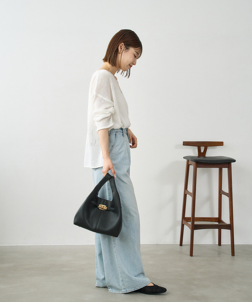 LE TALON（ルタロン）の「LETALON 2way soft cube bag（ショルダーバッグ・レディース・ブラック/ベージュ・FREE）」の4枚目の写真