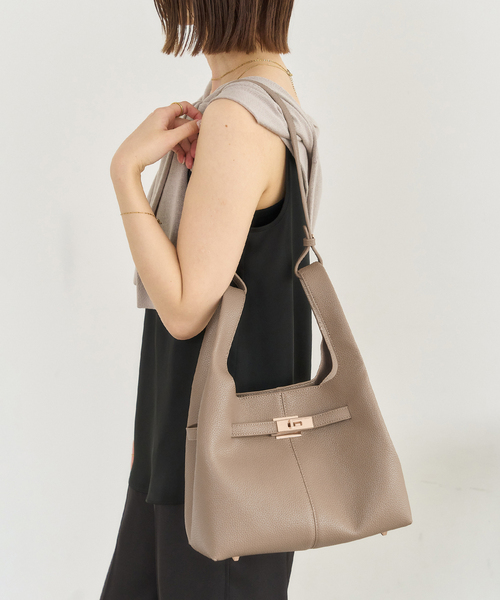 LE TALON（ルタロン）の「LETALON 2way soft cube bag（ショルダーバッグ・レディース・ブラック/ベージュ・FREE）」の14枚目の写真