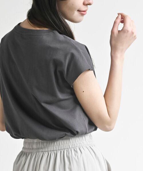 rps（アールピーエス）の「サイロコンパクトコットンフレンチＴ（Tシャツ/カットソー・レディース・チャコールグレー/オフホワイト/ブラック/杢グレー・L/M）」の18枚目の写真