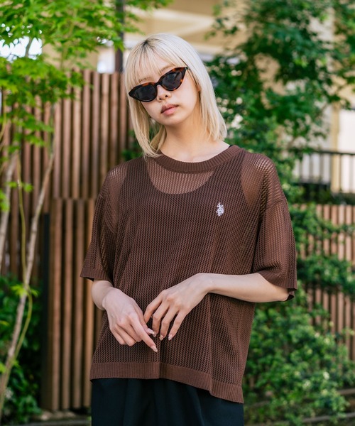 U.S. POLO ASSN.(ユーエスポロアッスン)の「【U.S. POLO ASSN./ユーエスポロアッスン】【とろみ素材 蒸れにくくさらさら】透かし編みニットTシャツ 透け感 涼しい サマーニット 高見え 上品(ニット/セーター・レディース・ピンク/ブラウン/オフホワイト/ブラック・MEDIUM/LARGE)」の11枚目の写真