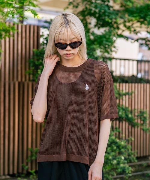 U.S. POLO ASSN.(ユーエスポロアッスン)の「【U.S. POLO ASSN./ユーエスポロアッスン】【とろみ素材 蒸れにくくさらさら】透かし編みニットTシャツ 透け感 涼しい サマーニット 高見え 上品(ニット/セーター・レディース・ピンク/ブラウン/オフホワイト/ブラック・MEDIUM/LARGE)」の12枚目の写真