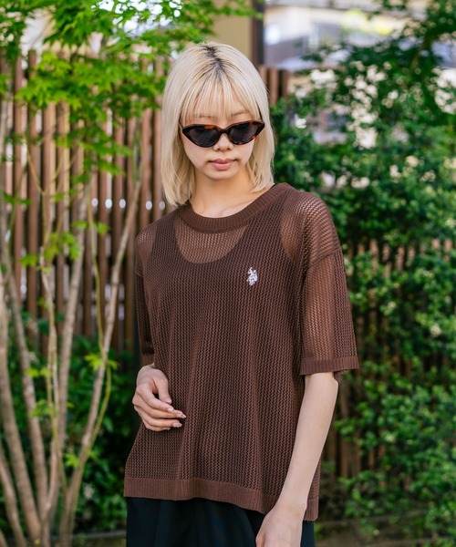 U.S. POLO ASSN.(ユーエスポロアッスン)の「【U.S. POLO ASSN./ユーエスポロアッスン】【とろみ素材 蒸れにくくさらさら】透かし編みニットTシャツ 透け感 涼しい サマーニット 高見え 上品(ニット/セーター・レディース・ピンク/ブラウン/オフホワイト/ブラック・MEDIUM/LARGE)」の14枚目の写真