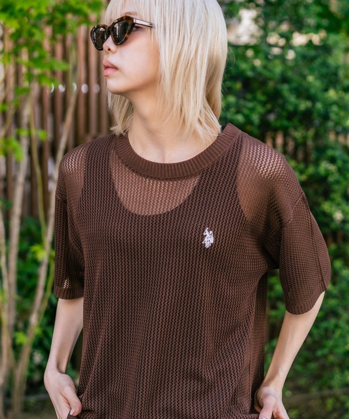 U.S. POLO ASSN.(ユーエスポロアッスン)の「【U.S. POLO ASSN./ユーエスポロアッスン】【とろみ素材 蒸れにくくさらさら】透かし編みニットTシャツ 透け感 涼しい サマーニット 高見え 上品(ニット/セーター・レディース・ピンク/ブラウン/オフホワイト/ブラック・MEDIUM/LARGE)」の15枚目の写真