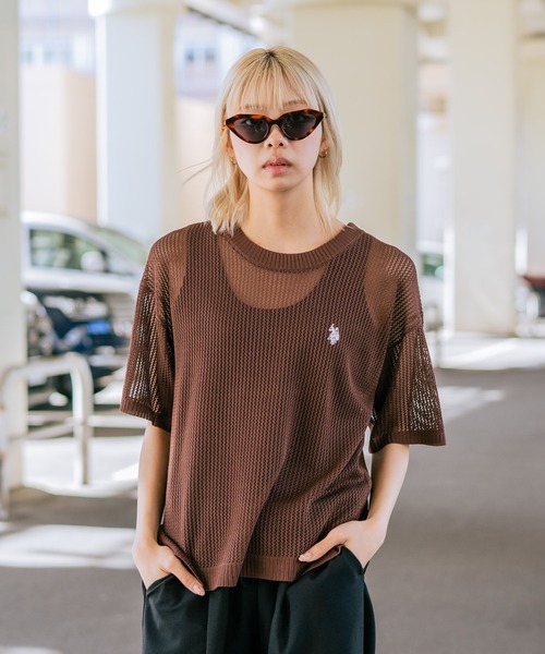 U.S. POLO ASSN.(ユーエスポロアッスン)の「【U.S. POLO ASSN./ユーエスポロアッスン】【とろみ素材 蒸れにくくさらさら】透かし編みニットTシャツ 透け感 涼しい サマーニット 高見え 上品(ニット/セーター・レディース・ピンク/ブラウン/オフホワイト/ブラック・MEDIUM/LARGE)」の19枚目の写真