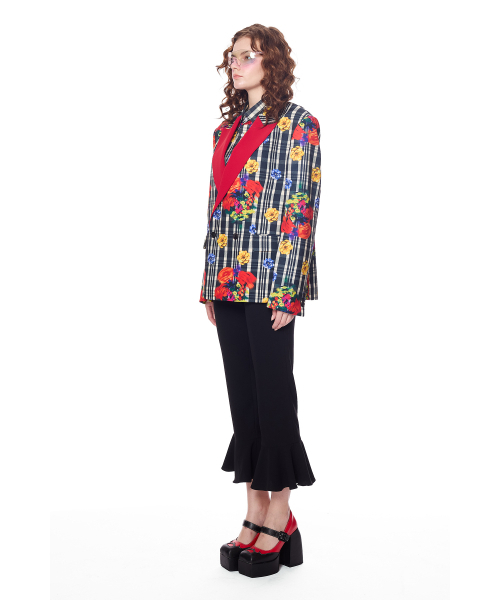 GREEDILOUS(グリディアス)の「Joy Emblem Check Flower double Blazer(テーラードジャケット・レディース・その他・X-SMALL/SMALL/MEDIUM/LARGE)」の3枚目の写真