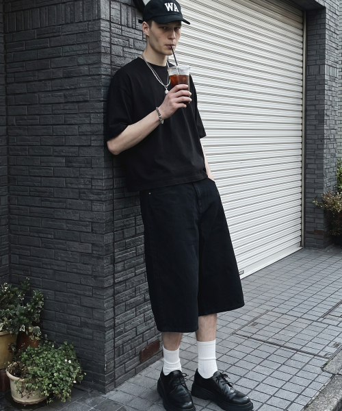 DWSE(ディーダブリューエスイー)の「エッセンシャルクロップ半袖Tシャツ_5カラー(Tシャツ/カットソー・メンズ・チャコール/ホワイト/ライトグレー/ブラック/アッシュグレー・SMALL/MEDIUM/LARGE/X-LARGE)」の8枚目の写真