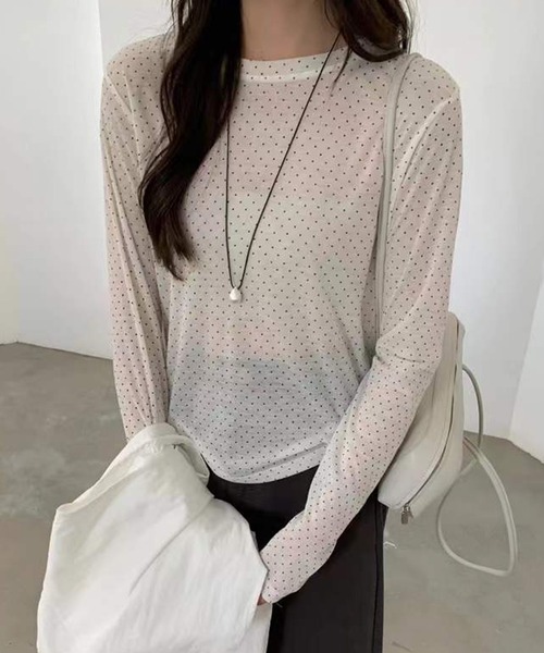 Chiina(チーナ)の「Chiina/ロングスリーブシアートップス(Tシャツ/カットソー・レディース・D/B/A/C・FREE)」の7枚目の写真