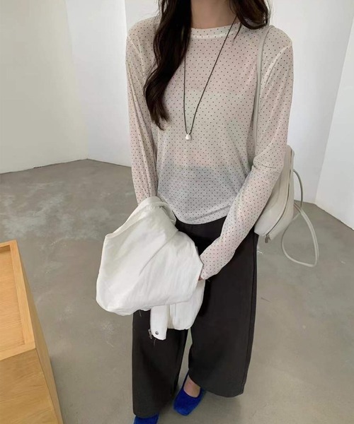 Chiina(チーナ)の「Chiina/ロングスリーブシアートップス(Tシャツ/カットソー・レディース・D/B/A/C・FREE)」の8枚目の写真