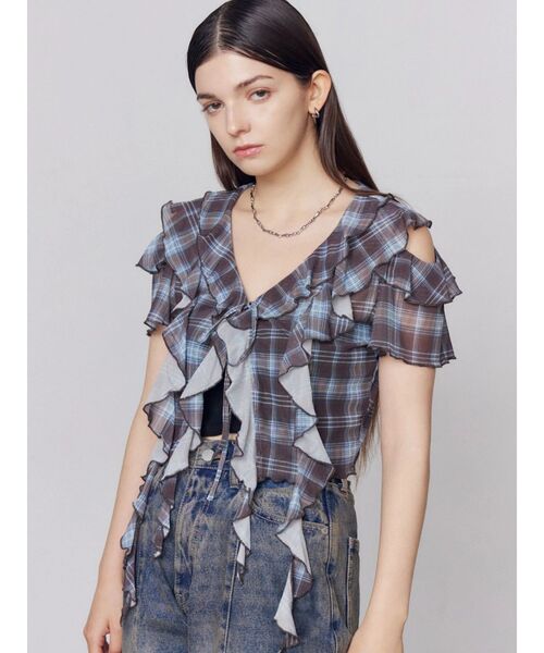 EMODA(エモダ)の「ラッフルカットアウトトップ(Tシャツ/カットソー・レディース・ブラウン/ホワイト/ブラック・FREE)」の9枚目の写真
