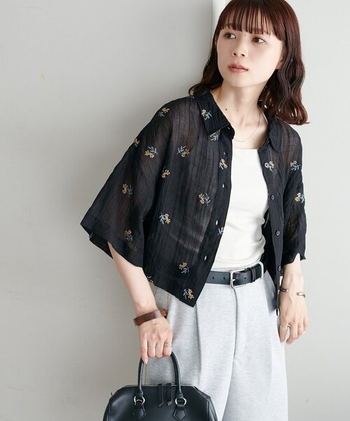 DISCOAT（ディスコート）の「刺繍シアークロップドシャツ（シャツ/ブラウス・レディース・アイボリー/ブラック/オリーブ・MEDIUM）」の6枚目の写真