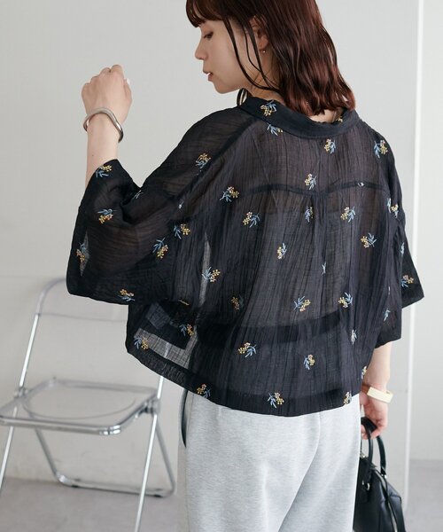 DISCOAT（ディスコート）の「刺繍シアークロップドシャツ（シャツ/ブラウス・レディース・アイボリー/ブラック/オリーブ・MEDIUM）」の14枚目の写真