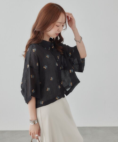 DISCOAT（ディスコート）の「刺繍シアークロップドシャツ（シャツ/ブラウス・レディース・アイボリー/ブラック/オリーブ・MEDIUM）」の16枚目の写真