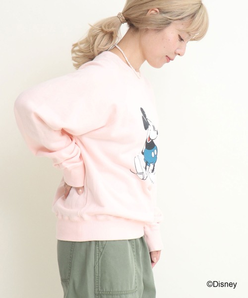 CHILD WOMAN(チャイルドウーマン)の「ミッキー/プリント クルーネックスウェット(スウェット・レディース・グレー/ブラウン/サックスブルー/ピンク/イエロー・FREE)」の9枚目の写真