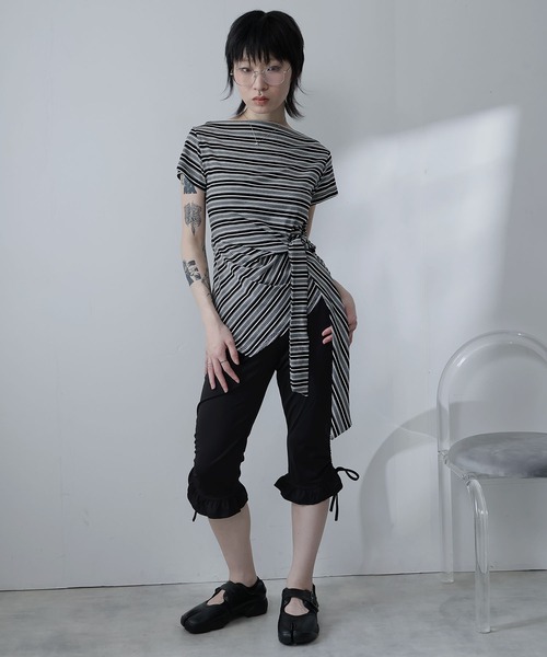Ulysses（ユリシス）の「アシメデザインボートネックボーダーTシャツ（Tシャツ/カットソー・レディース・ベージュ/ブラック・F）」の3枚目の写真