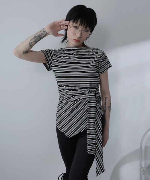 Ulysses（ユリシス）の「アシメデザインボートネックボーダーTシャツ（Tシャツ/カットソー・レディース・ベージュ/ブラック・F）」の16枚目の写真