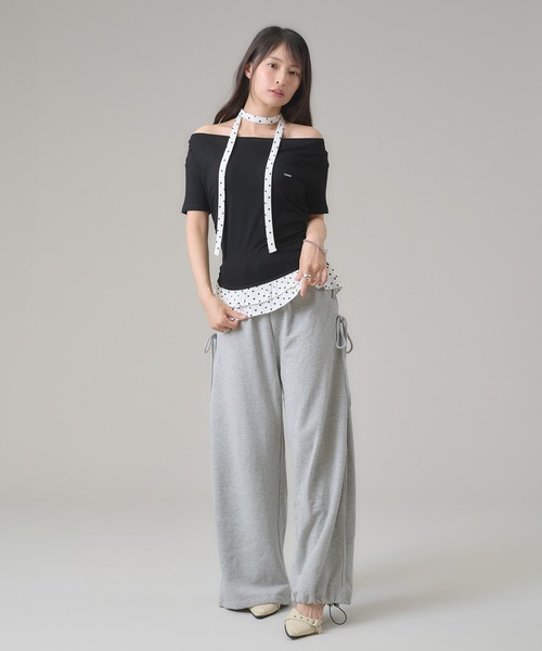 apres jour mignon(アプレジュールミニョン)の「ドレープ裾フリルトップス(Tシャツ/カットソー・レディース・グレー/ブラック・LARGE/フリー)」の11枚目の写真