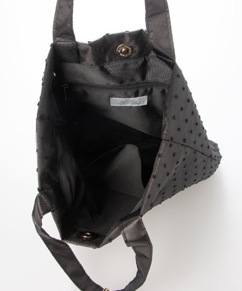 cache cache（カシュ カシュ）の「VERYコラボ カシュカシュ cachecache / シューズポーチセットオーガンジートート（トートバッグ・レディース・ブラック/グレー・FREE）」の5枚目の写真