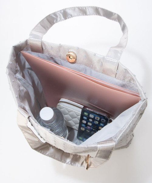 cache cache（カシュ カシュ）の「VERYコラボ カシュカシュ cachecache / シューズポーチセットオーガンジートート（トートバッグ・レディース・ブラック/グレー・FREE）」の14枚目の写真