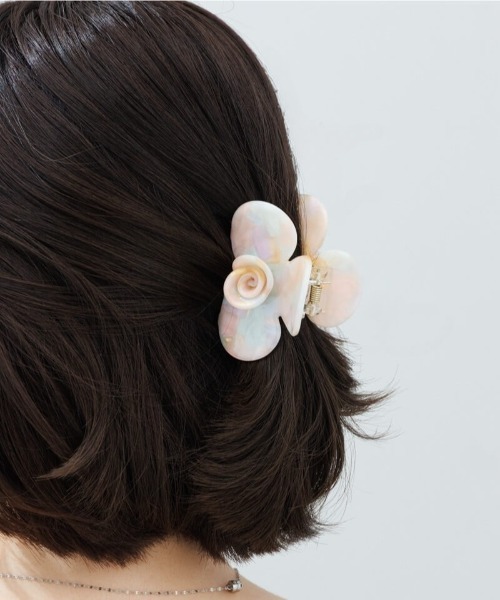 flower（フラワー）の「キャンディーローズクリップ（バレッタ/ヘアクリップ・レディース・マルチ/ホワイト・FREE）」の2枚目の写真