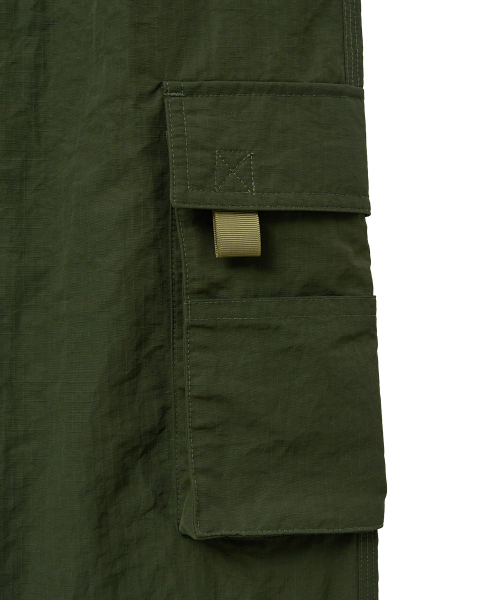 PHYPS MOTORCYCLE(フィップスモーターサイクル)の「Nylon Cargo Bermuda Shorts Khaki(その他パンツ・レディース・その他・SMALL/MEDIUM/LARGE/X-LARGE)」の4枚目の写真