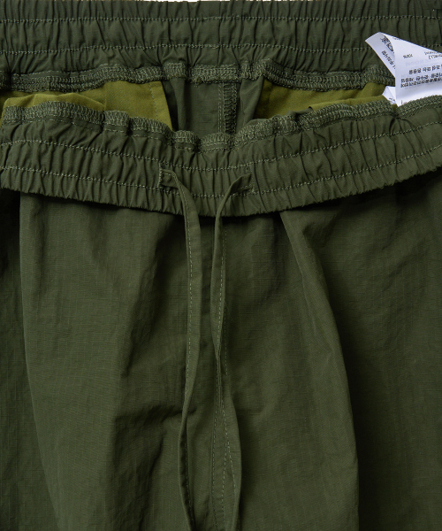 PHYPS MOTORCYCLE(フィップスモーターサイクル)の「Nylon Cargo Bermuda Shorts Khaki(その他パンツ・レディース・その他・SMALL/MEDIUM/LARGE/X-LARGE)」の5枚目の写真